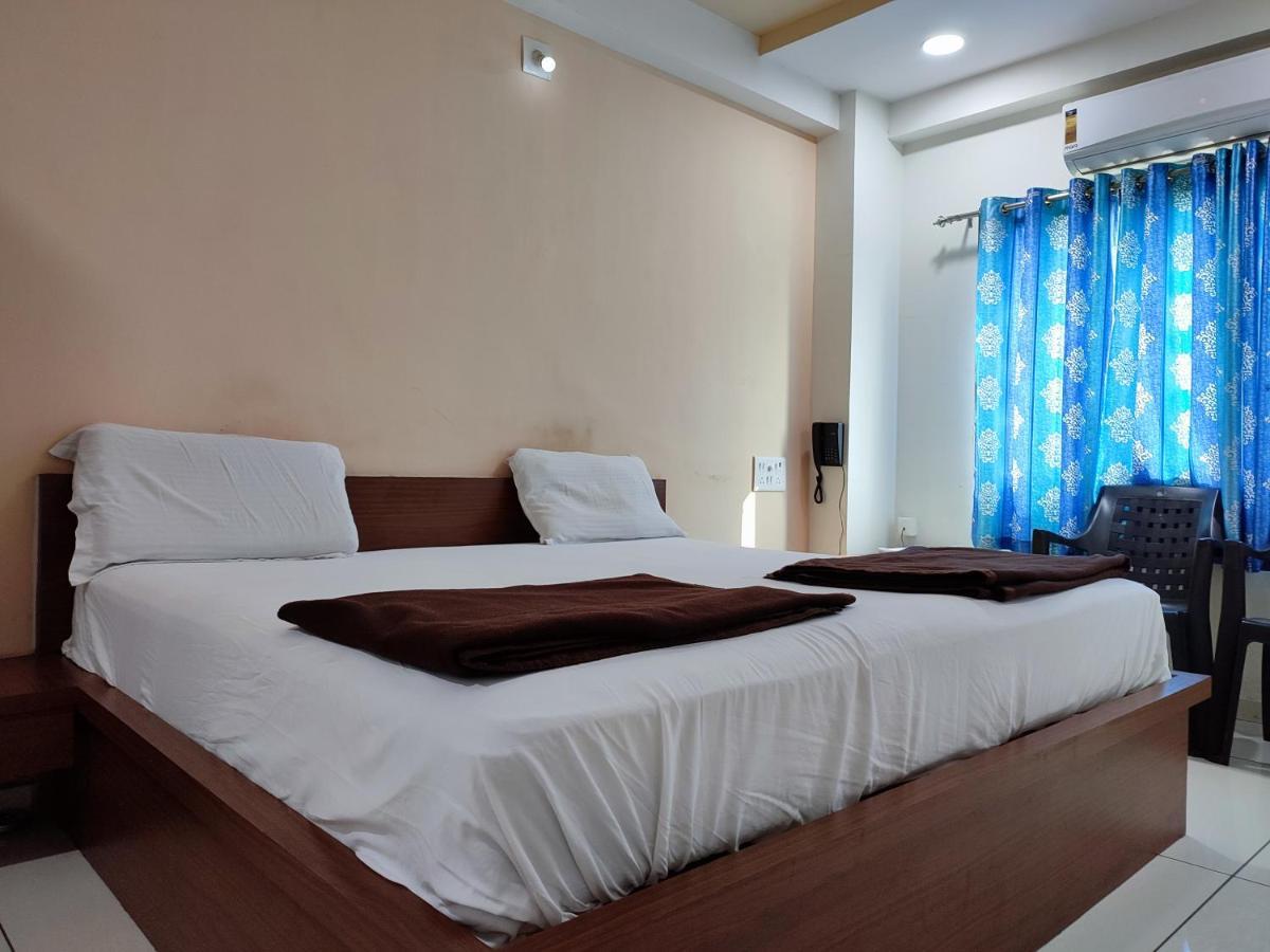 Hotel Vraj Rajpipla Εξωτερικό φωτογραφία