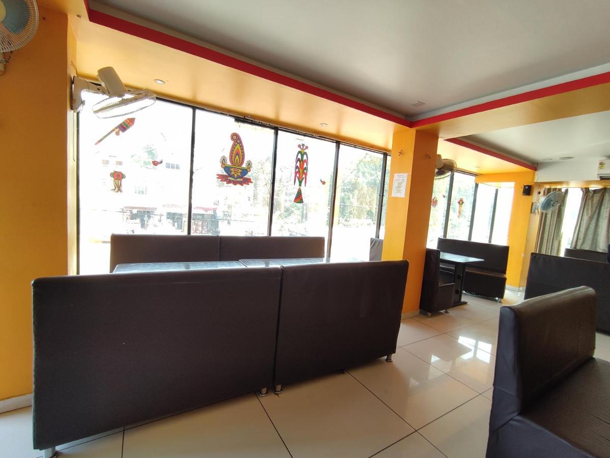 Hotel Vraj Rajpipla Εξωτερικό φωτογραφία