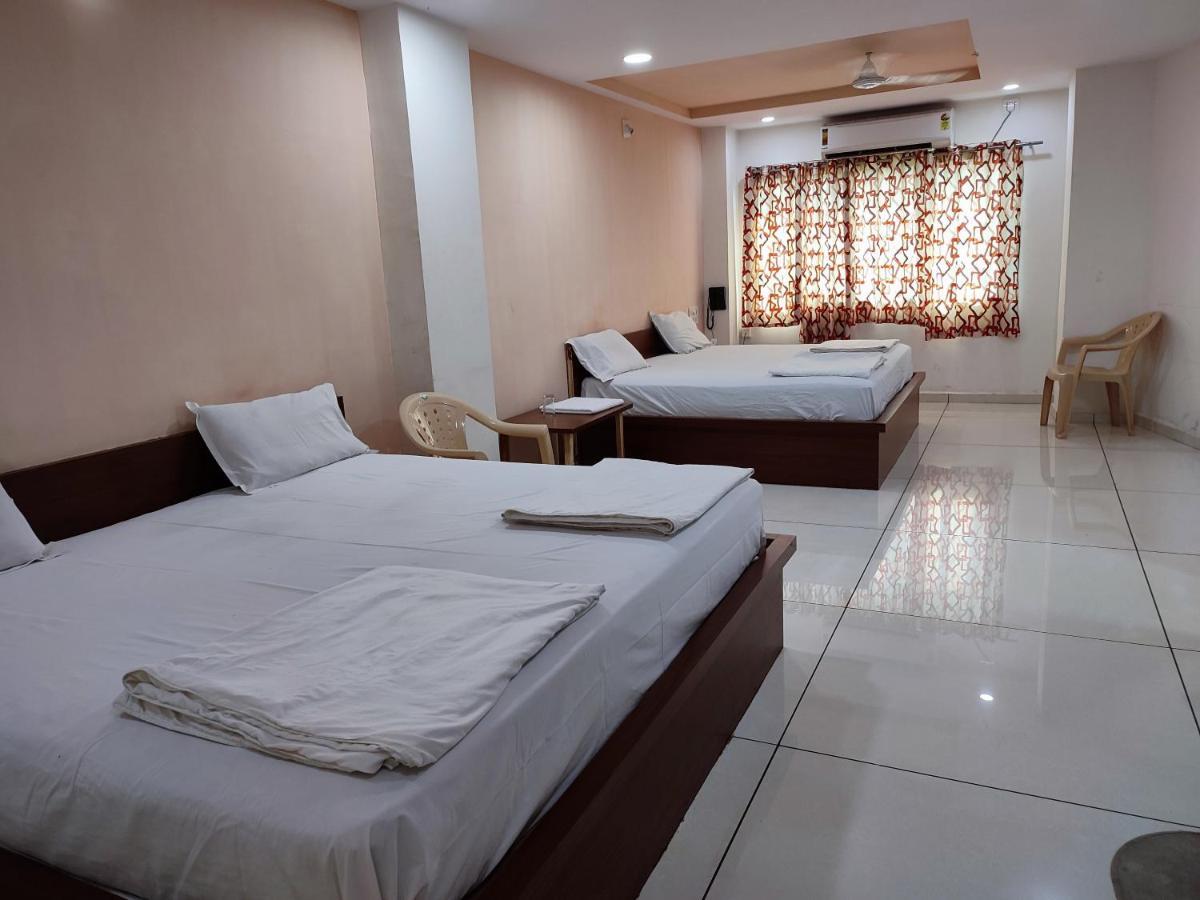 Hotel Vraj Rajpipla Εξωτερικό φωτογραφία